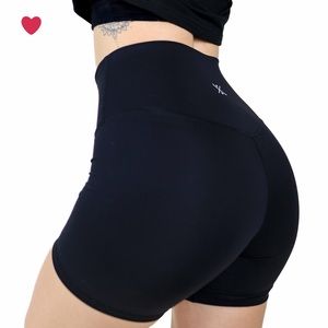 Free Spirit Outlet Seamless Biker Shorts